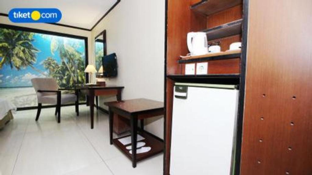 Makassar Golden Hotel Esterno foto