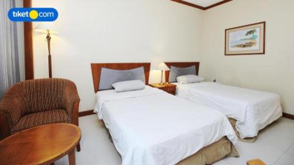 Makassar Golden Hotel Esterno foto
